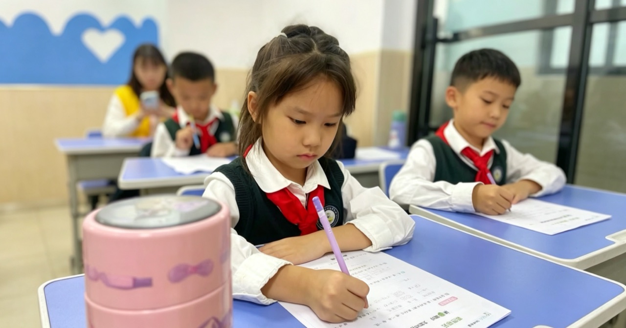 馨童学 · 作业辅导与学情反馈